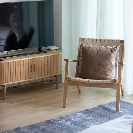 2 Bedroom Rose Charm - By Apartament *