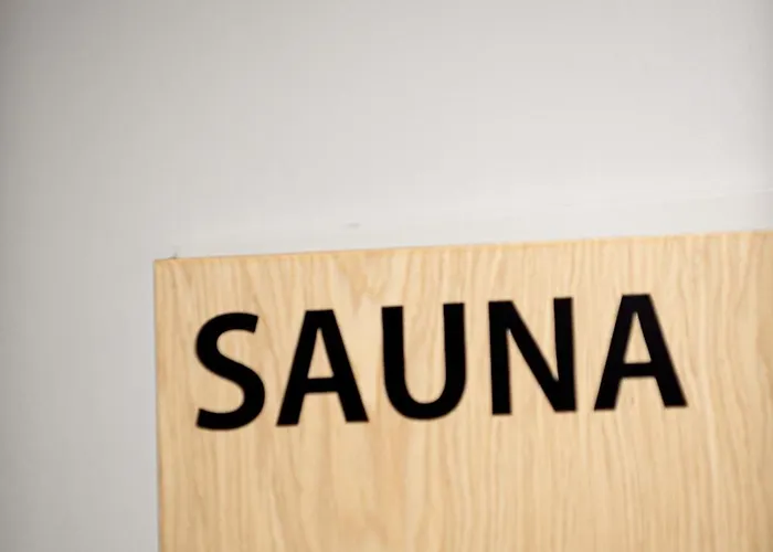 2 Bedroom Rose Charm - By *